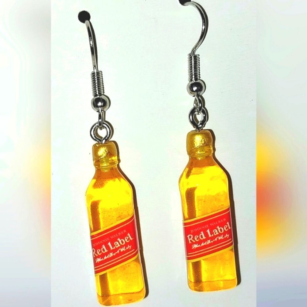 Super cute retro boozy resin earring